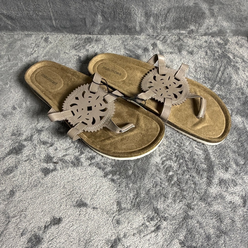 Maurices Wmns SZ 11 NWT‎ Taupe Laser Cut Medallion Cork Footbed Toe Post Sandals